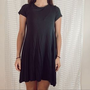 Black short sleeve dress
